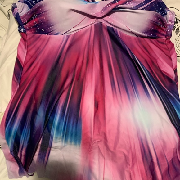 Tankini - Picture 2 of 3